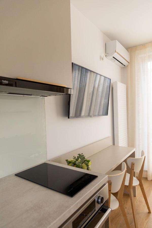 Studio 8 I One Bedroom Apartment I Airport I Therme Otopeni Εξωτερικό φωτογραφία