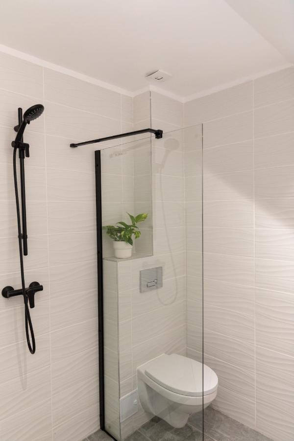 Studio 8 I One Bedroom Apartment I Airport I Therme Otopeni Εξωτερικό φωτογραφία